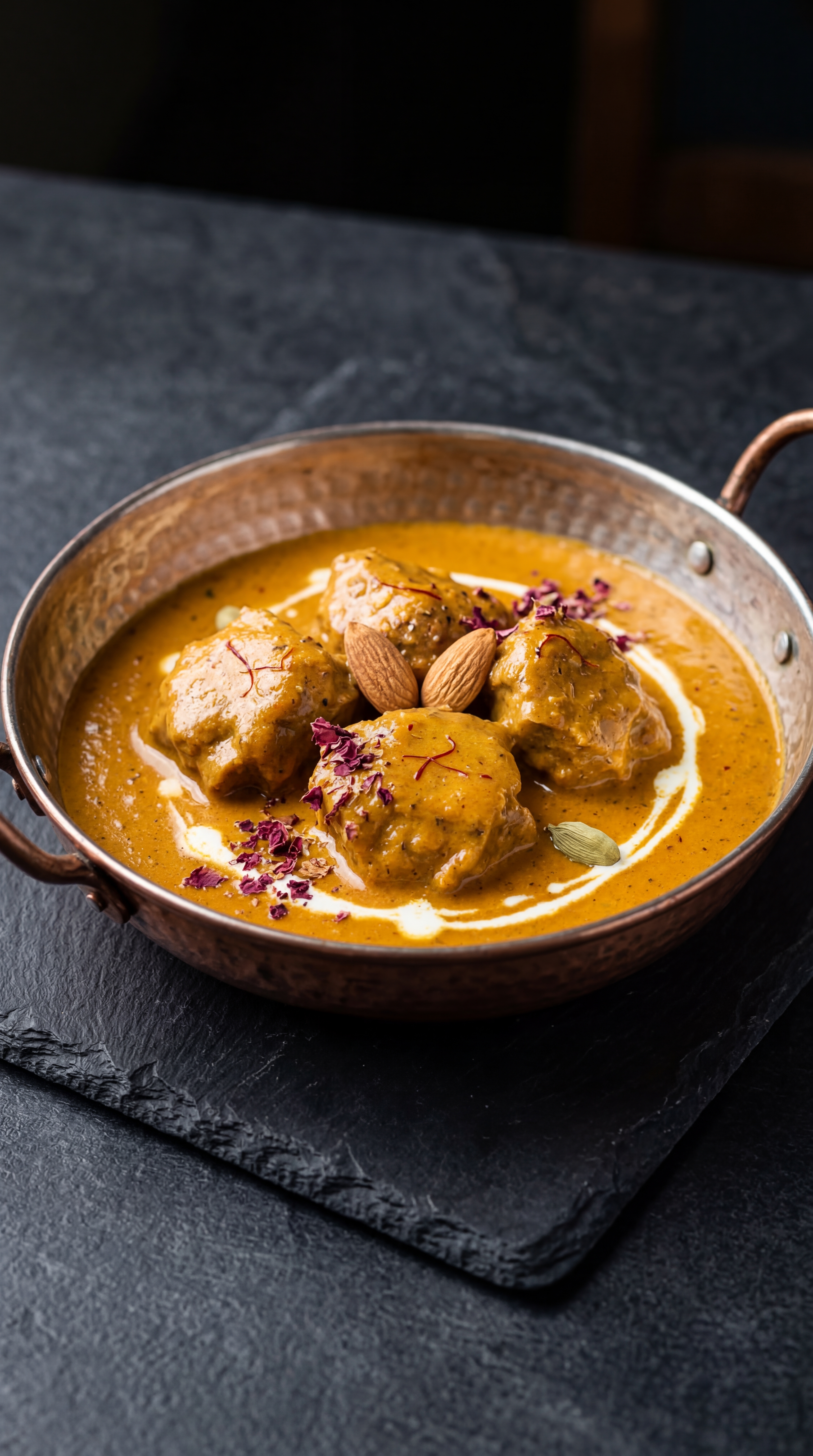 Butter Lamb — cremet smørsauce med mørt lammekød